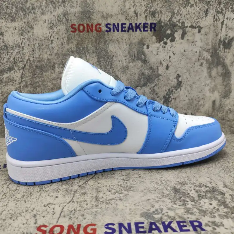 Air Jordan 1 Low UNC (W) AO9944-441