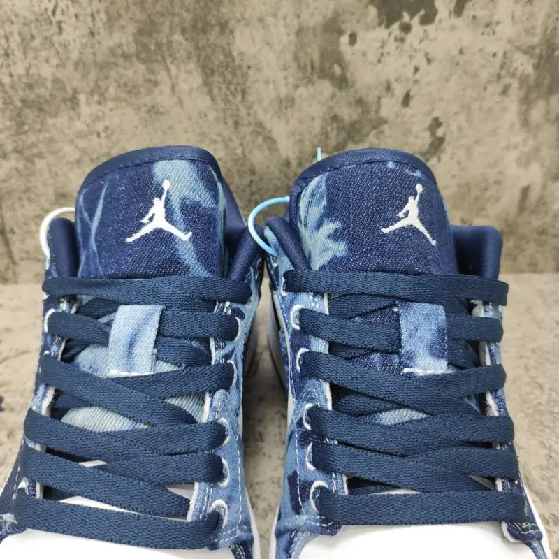 Air Jordan 1 Low Washed Denim CZ8455-100 