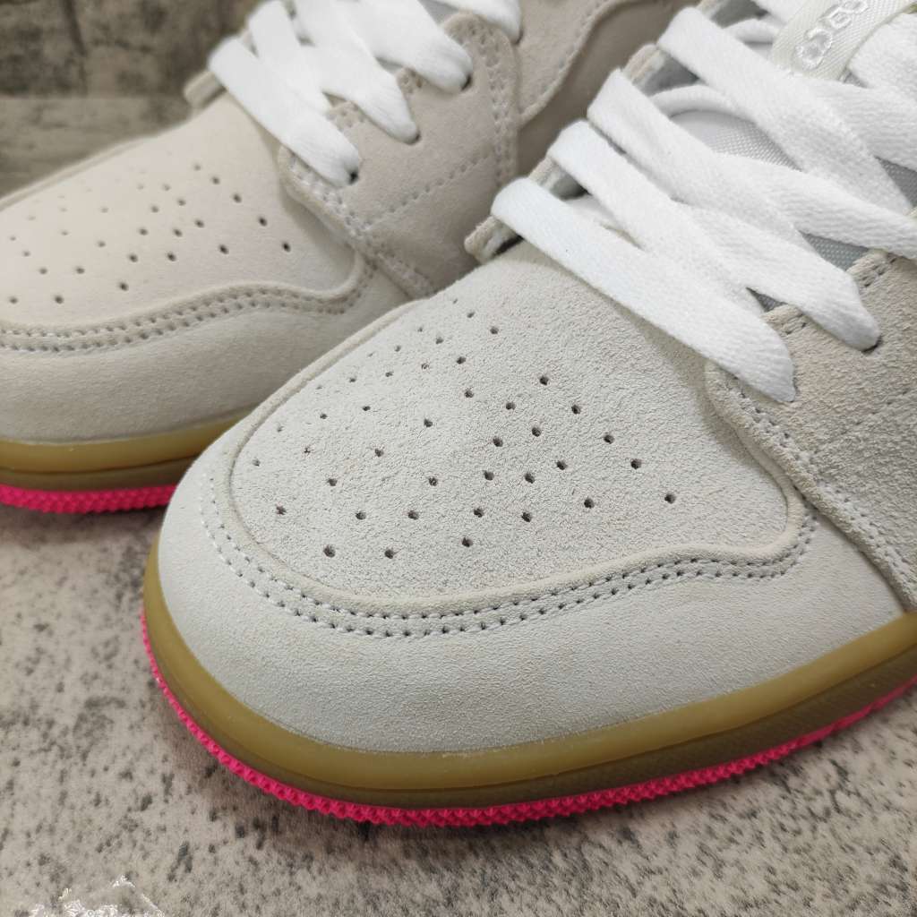 Air Jordan 1 Low White Gum Hyper Pink 553558-119
