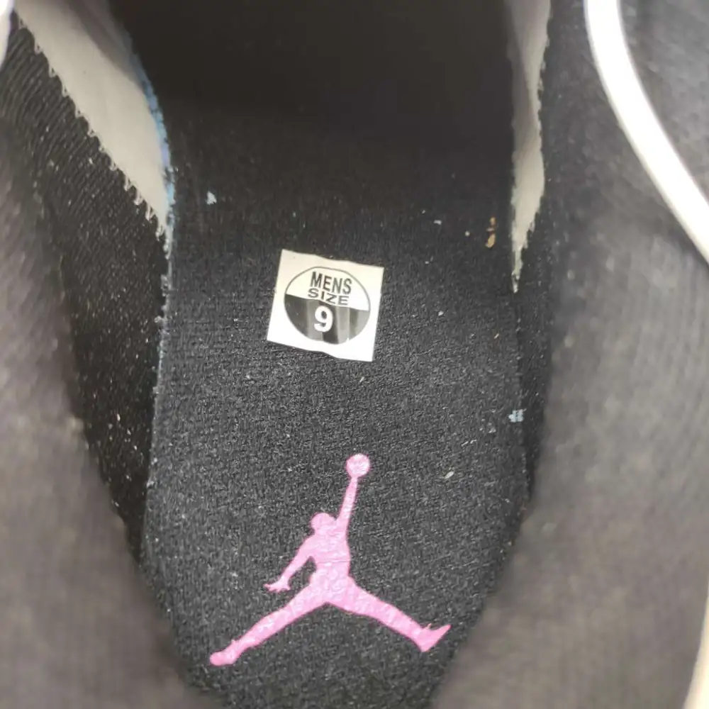 Air Jordan 1 Low White Gum Hyper Pink 553558-119