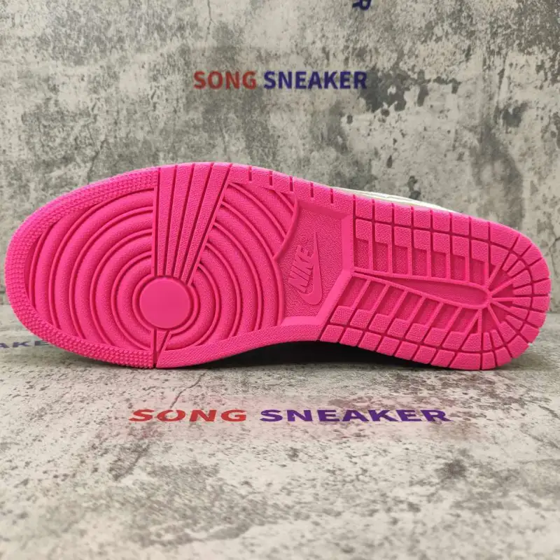 Air Jordan 1 Low White Gum Hyper Pink 553558-119