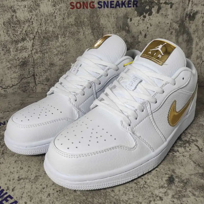 Air Jordan 1 Low White Metallic Gold (W) CZ4776-100