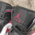 Air Jordan 1 Mid Bred Toe 554724-066