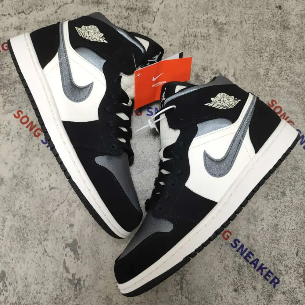 Air Jordan 1 Mid Satin Grey Toe 852542-011