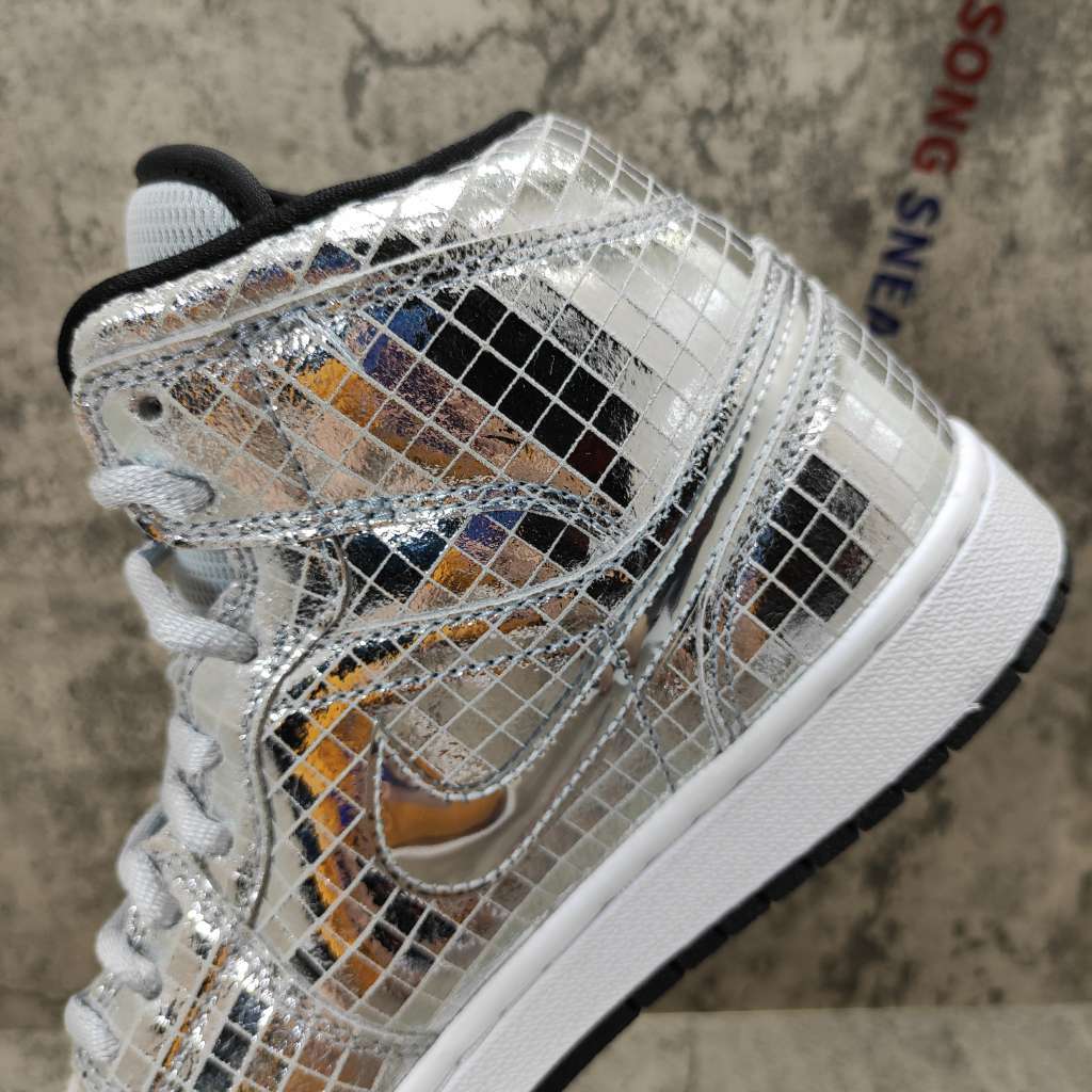 Air Jordan 1 Mid SE Disco Metallic Silver (W) CU9304-001