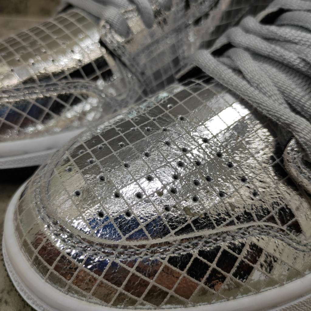 Air Jordan 1 Mid SE Disco Metallic Silver (W) CU9304-001