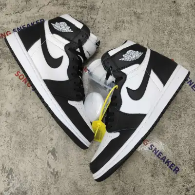 Air Jordan 1 Retro Black White (2014) 555088-010 01