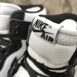 Air Jordan 1 Retro Black White (2014) 555088-010