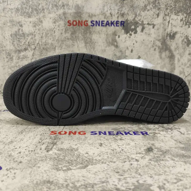 Air Jordan 1 Retro Black White (2014) 555088-010