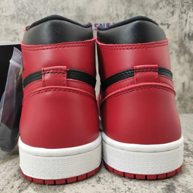 Air Jordan 1 Retro High 85 Varsity Red BQ4422-600