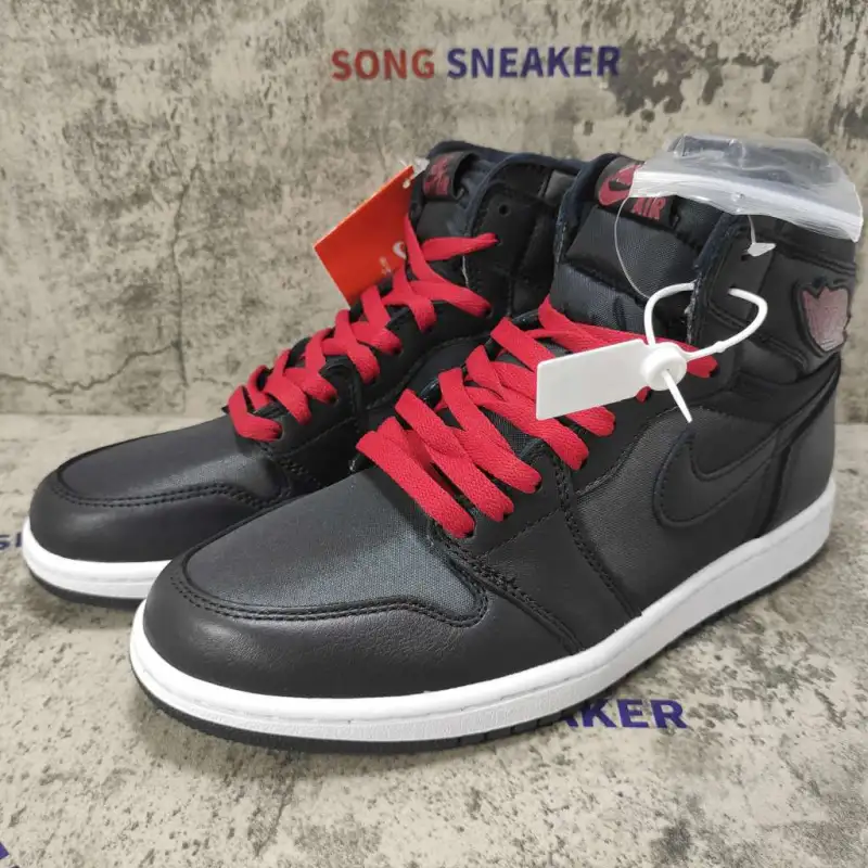 Air Jordan 1 Retro High Black Satin Gym Red 555088-060