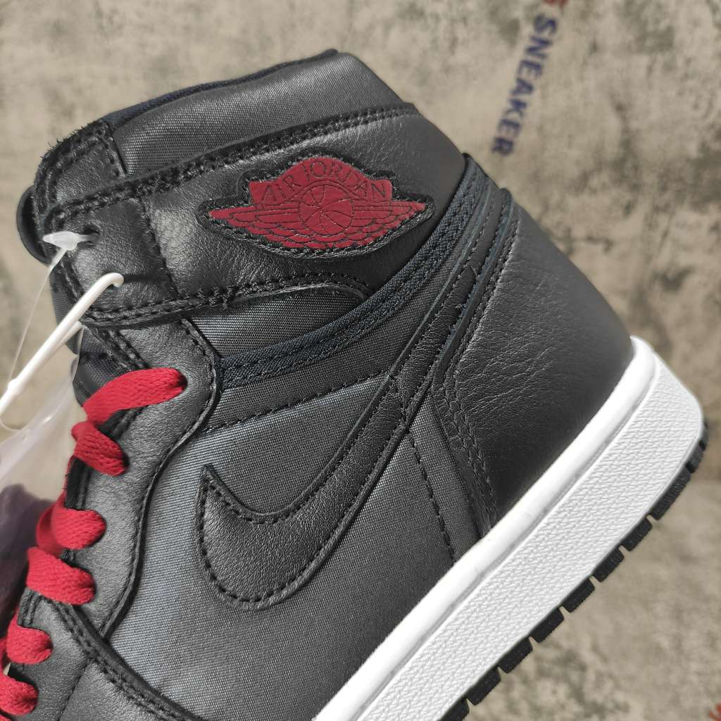 Air Jordan 1 Retro High Black Satin Gym Red 555088-060