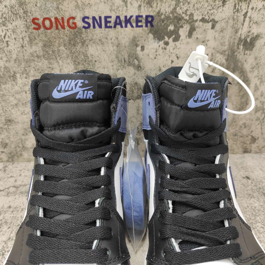 Air Jordan 1 Retro High Blue Moon 555088-115