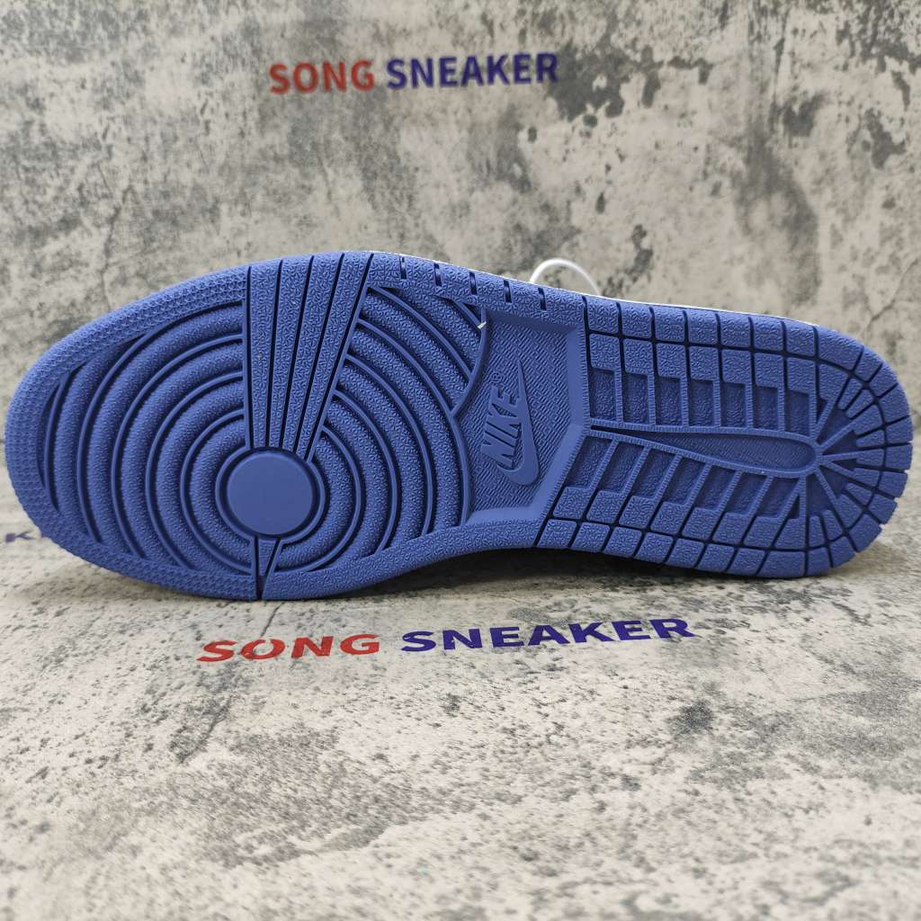 Air Jordan 1 Retro High Blue Moon 555088-115