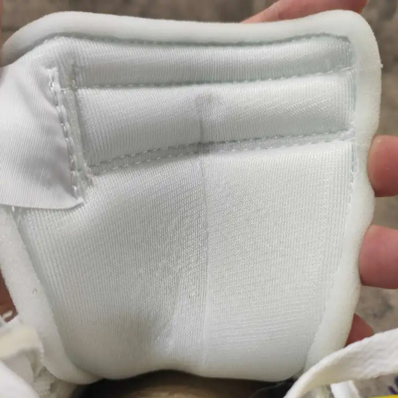 Air Jordan 1 Retro High Off-White White AQ0818-100