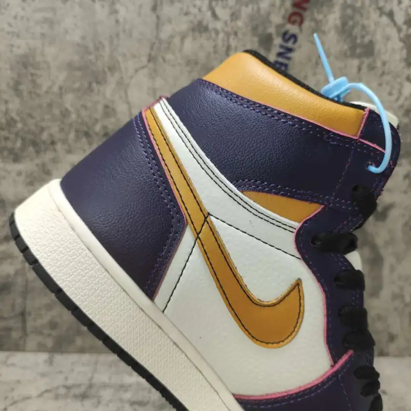 Air Jordan 1 Retro High OG Defiant SB LA to Chicago CD6578-507