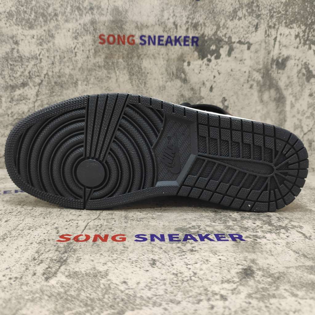 Air Jordan 1 Retro High Sports Illustrated (A Star Is Born) 555088-015