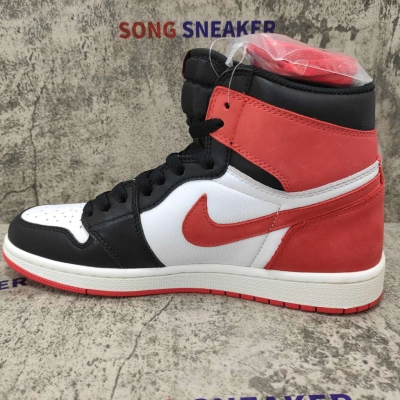 Air Jordan 1 Retro High Track Red 555088-112 02