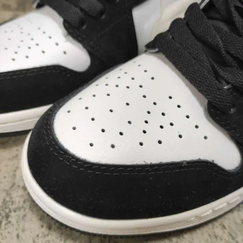 Air Jordan 1 Retro Valentine&#39;s Day 2017 (GS) 881426-009