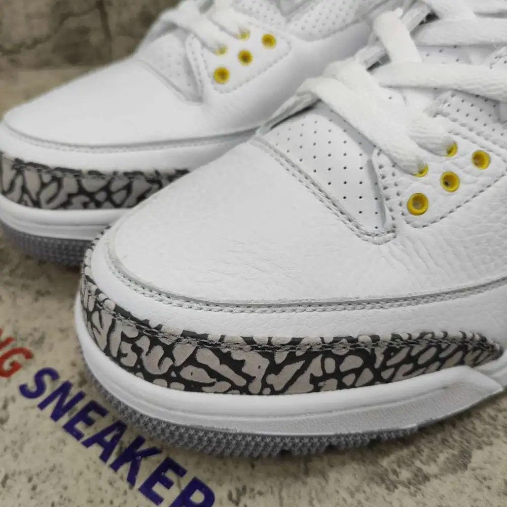 Air Jordan 3 Retro Laser Orange (W) CK9246-108