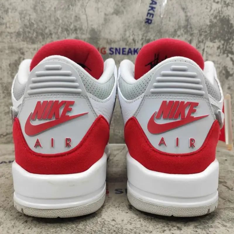 Air Jordan 3 Retro Tinker White University Red CJ0939-100