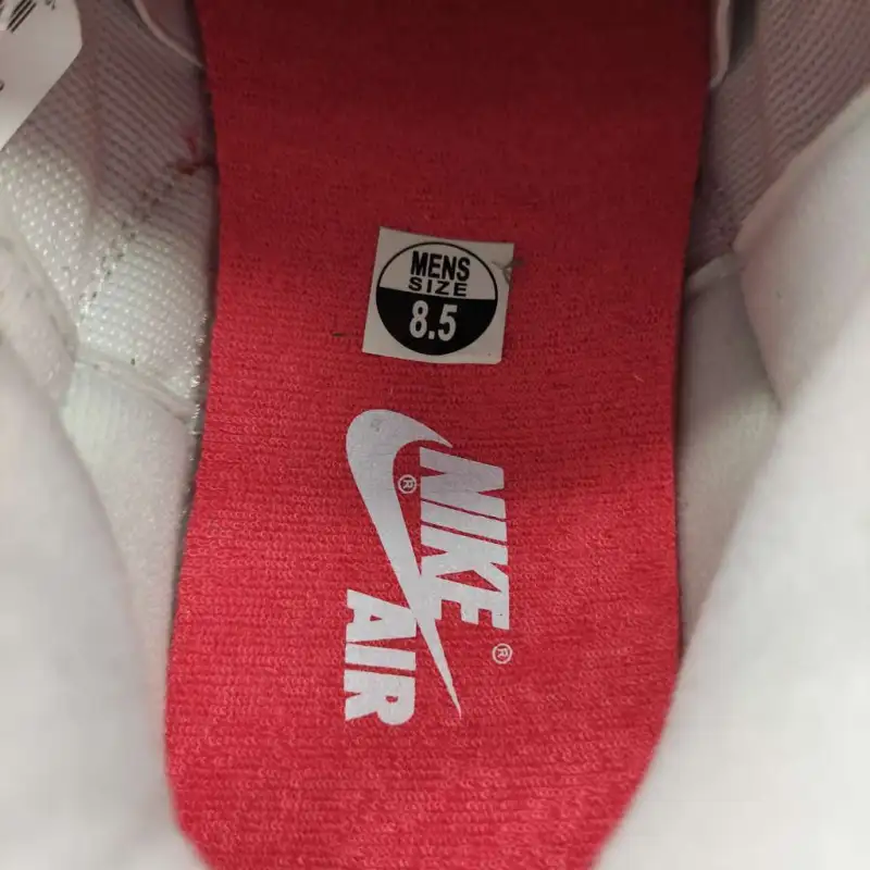Air Jordan 3 Retro Tinker White University Red CJ0939-100
