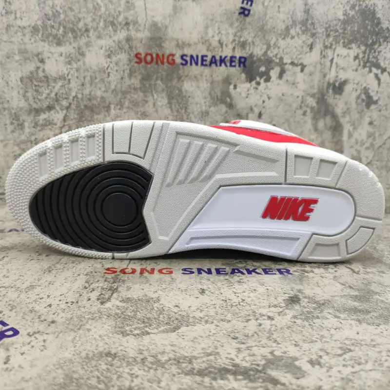 Air Jordan 3 Retro Tinker White University Red CJ0939-100