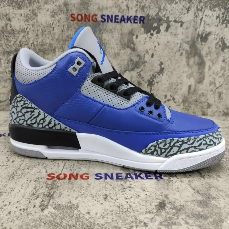 Air Jordan 3 Retro Varsity Royal Cement CT8532-400