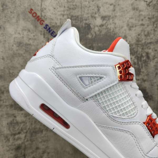 Air Jordan 4 Retro Metallic Orange CT8527-118