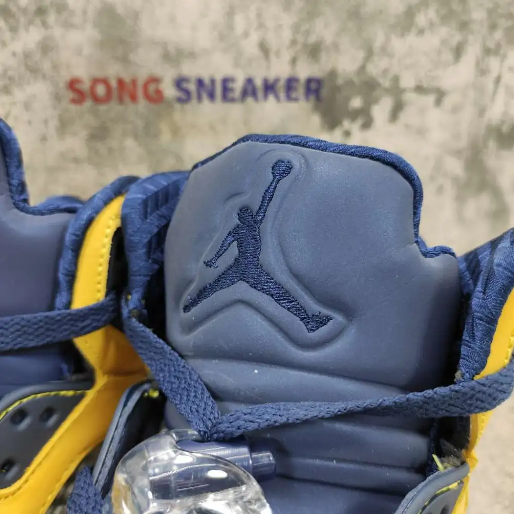 Air Jordan 5 Retro Michigan (2019) CQ9541-704