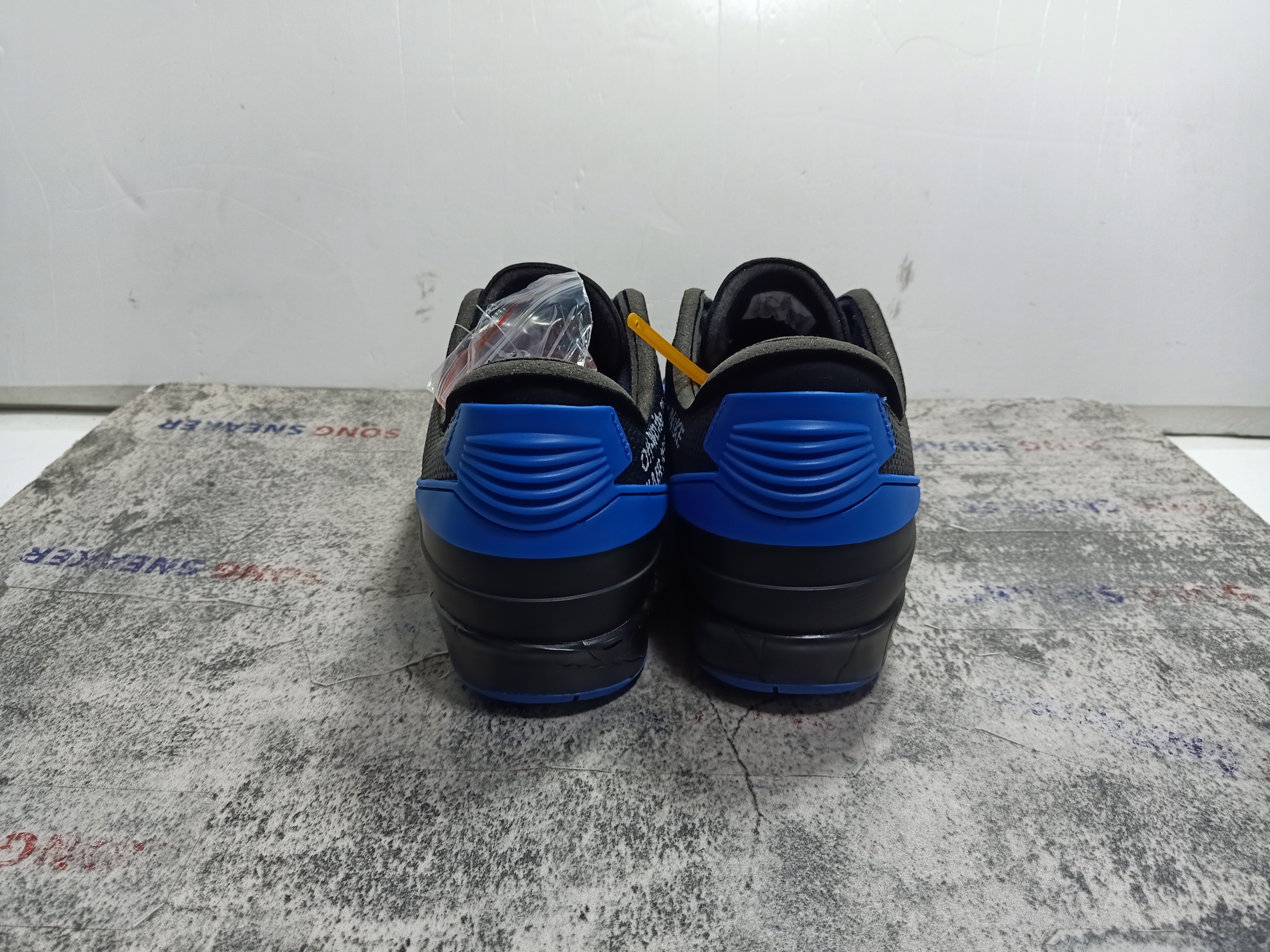 Jordan 2 Retro Low SP Off-White Black Blue DJ4375-004