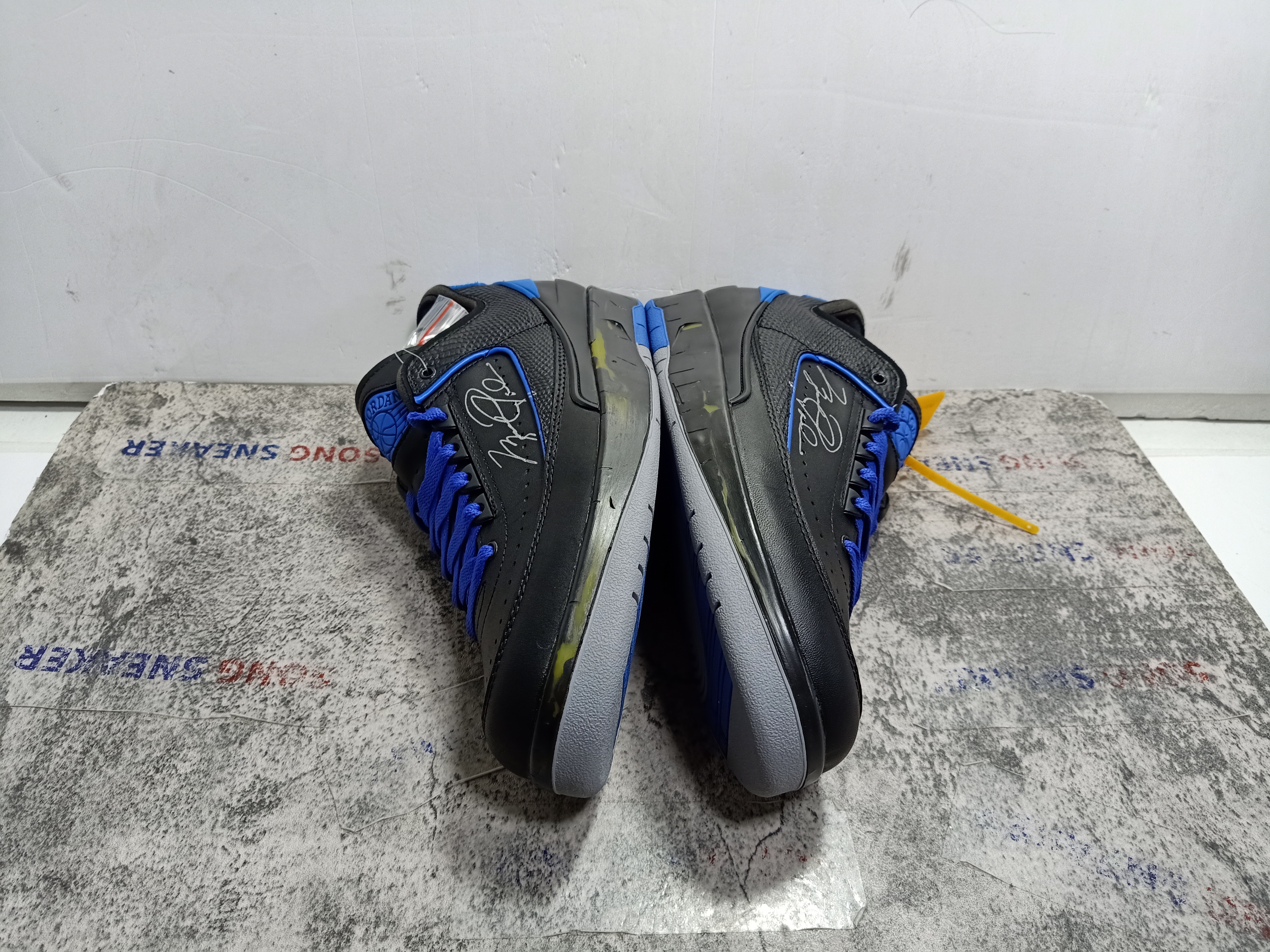 Jordan 2 Retro Low SP Off-White Black Blue DJ4375-004