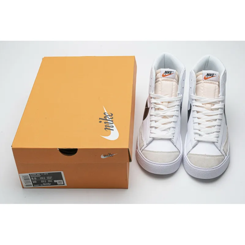 Nike Blazer Mid 77 Vintage Reverse Logo DA4651-100