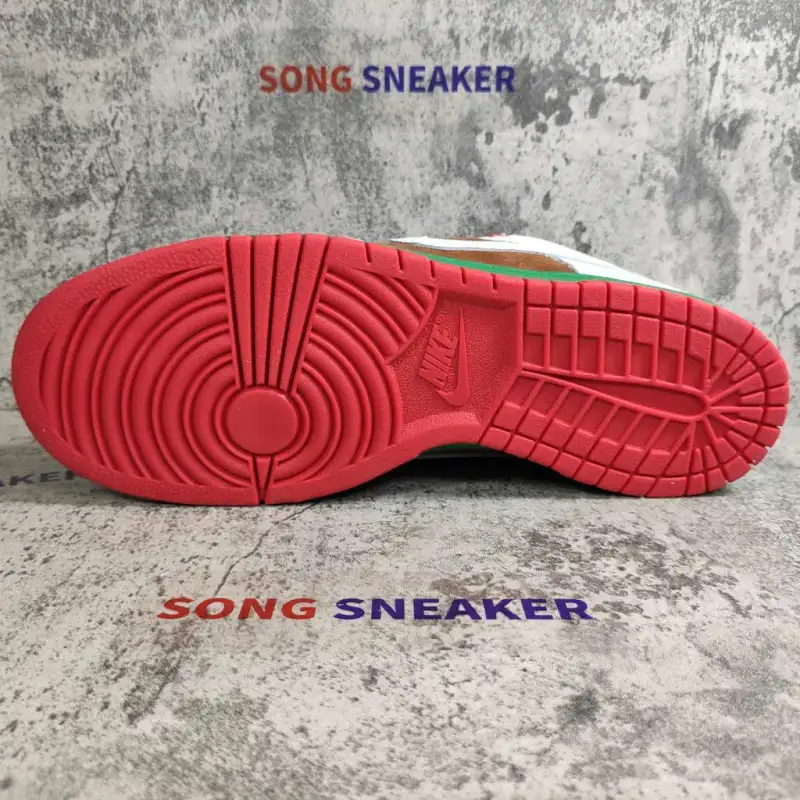 Nike Dunk SB Low Cali (2004) 304292-211