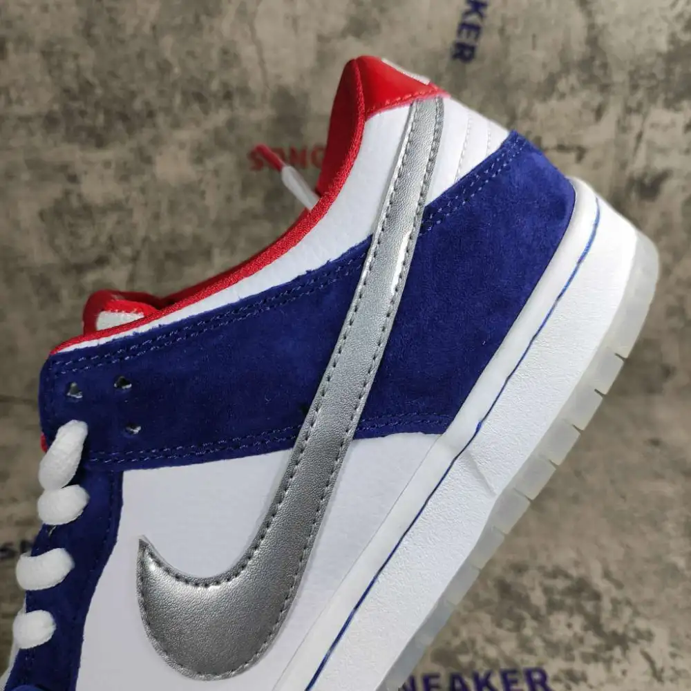 Nike Dunk SB Low Ishod Wair "BMW" 839685-416 