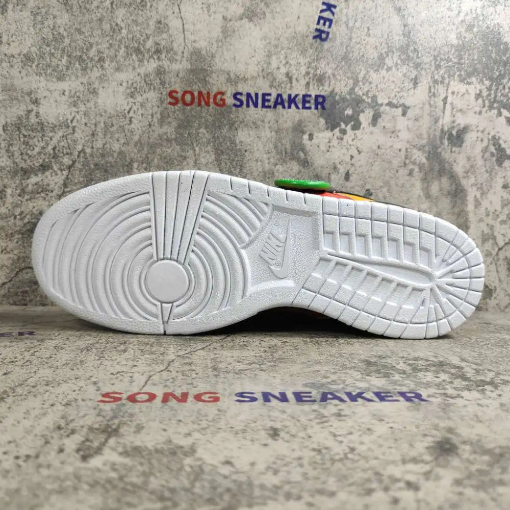 Nike Dunk SB Low Raygun 304292-803