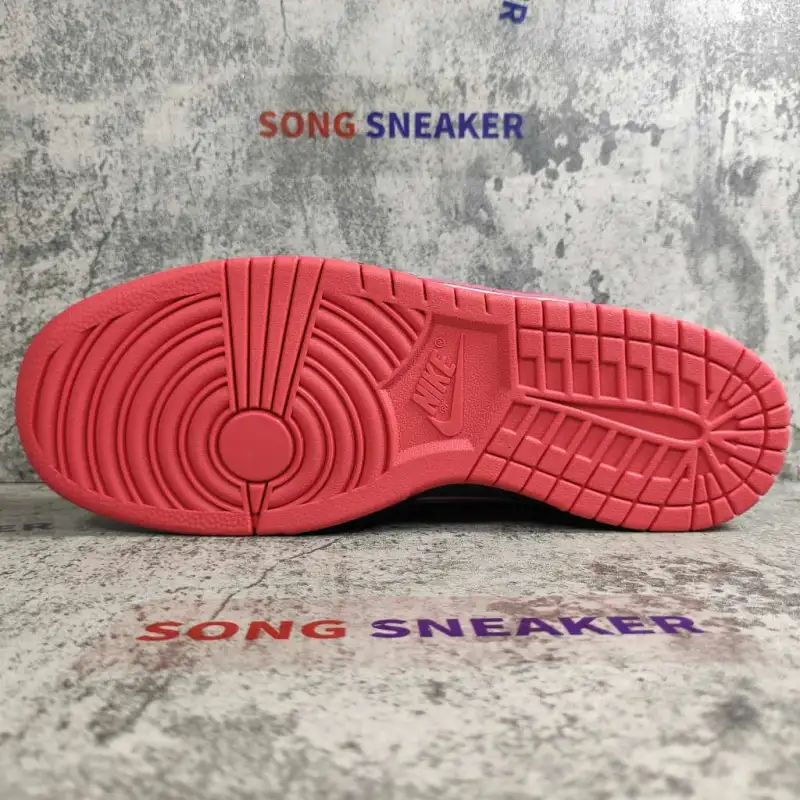 Nike Dunk SB Low Red Lobster 313170-661
