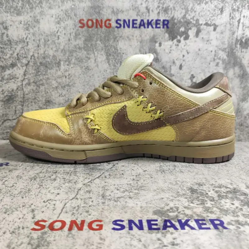 Nike Dunk SB Low Shanghai 2 304292-721