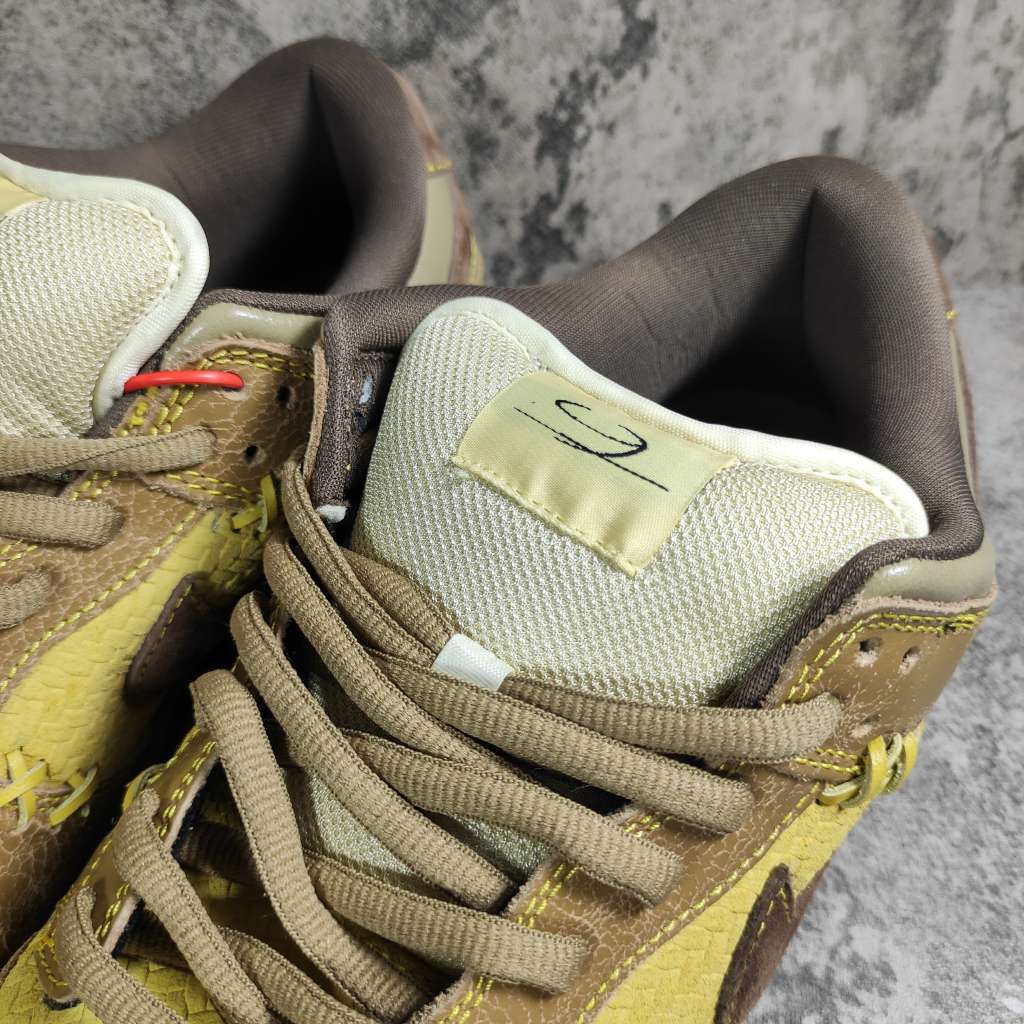 Nike Dunk SB Low Shanghai 2 304292-721