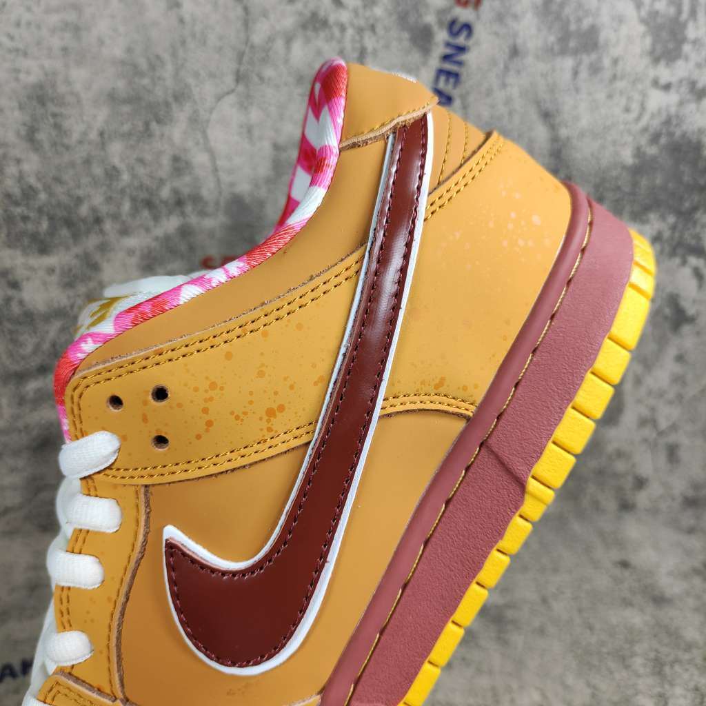 Nike Dunk SB Low Yellow Lobster 313170 137566