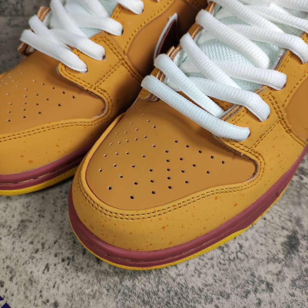 Nike Dunk SB Low Yellow Lobster 313170 137566