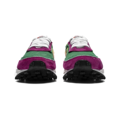 Nike LD Waffle sacai Pine Green BV0073-301 02