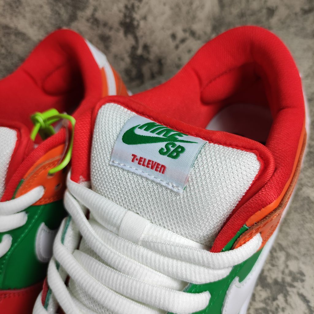 Nike SB Dunk Low 7 Eleven CZ5130-600