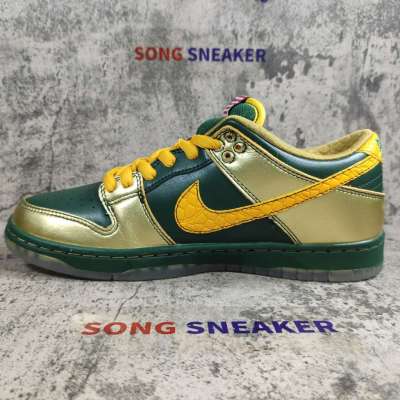 Nike SB Dunk Low Doernbecher (2018) BV8740-377 01