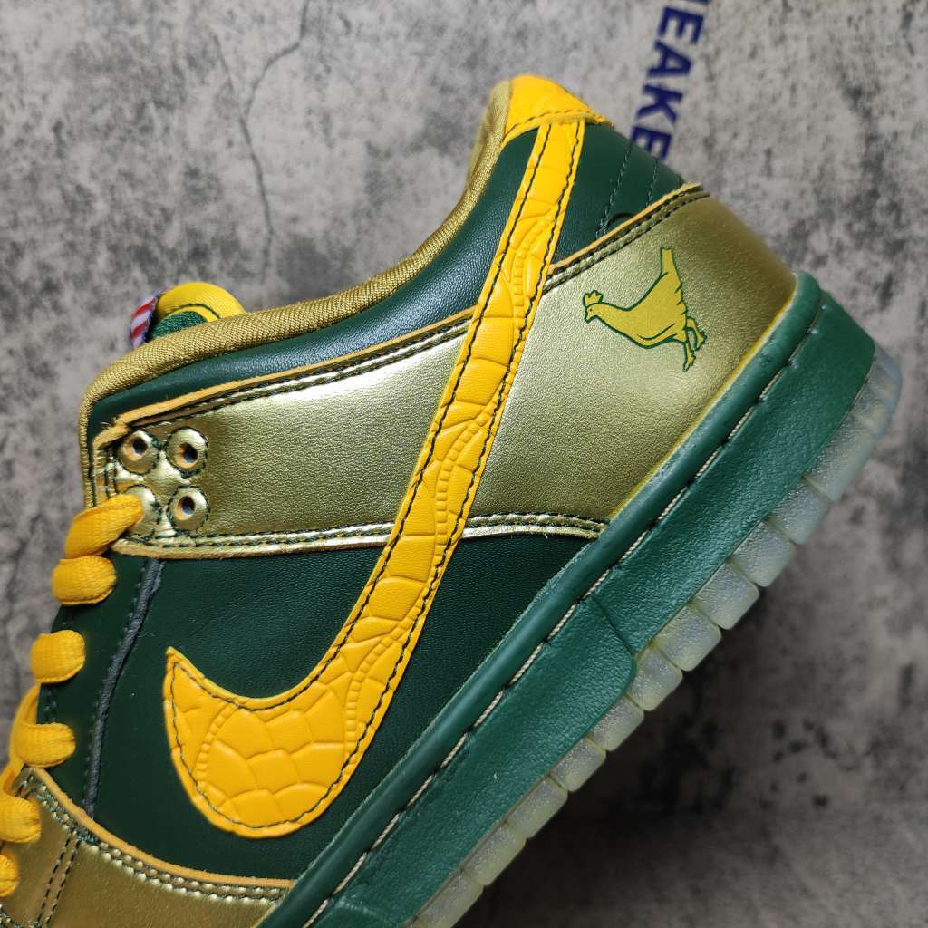 Nike SB Dunk Low Doernbecher (2018) BV8740-377