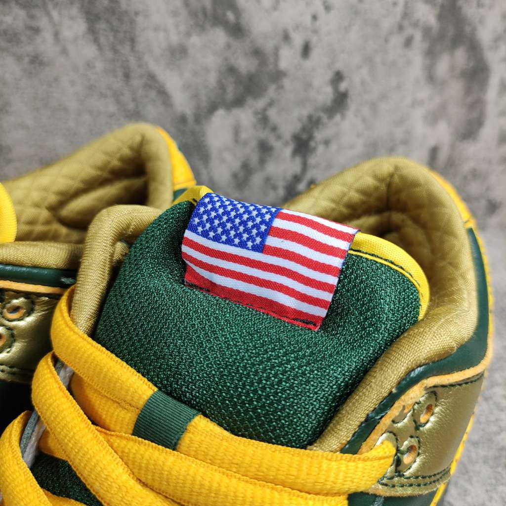 Nike SB Dunk Low Doernbecher (2018) BV8740-377