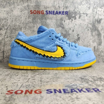 Nike SB Dunk Low Grateful Dead Bears Blue CJ5378-400 02