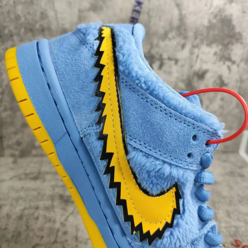 Nike SB Dunk Low Grateful Dead Bears Blue CJ5378-400