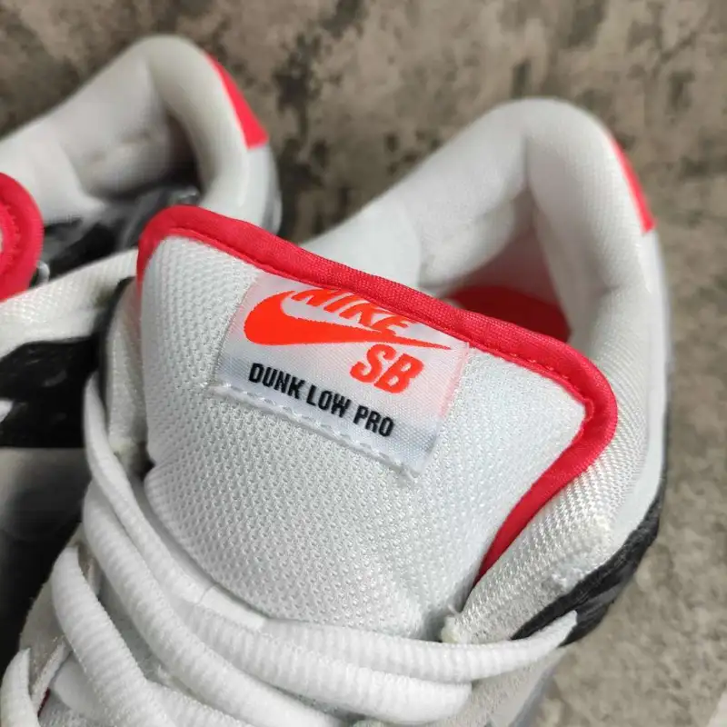 Nike SB Dunk Low Infrared Orange Label CD2563-004