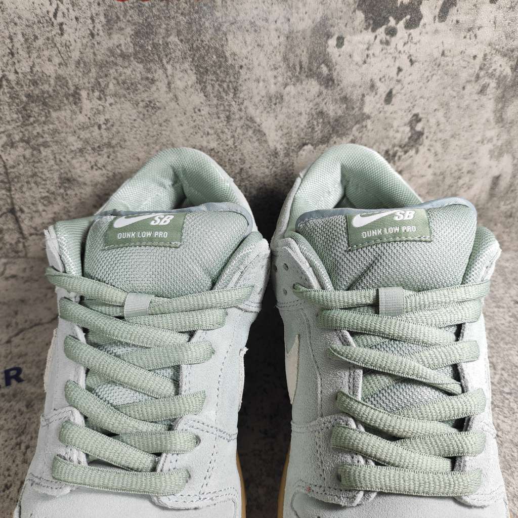 Nike SB Dunk Low Island Green Gum BQ6817-300